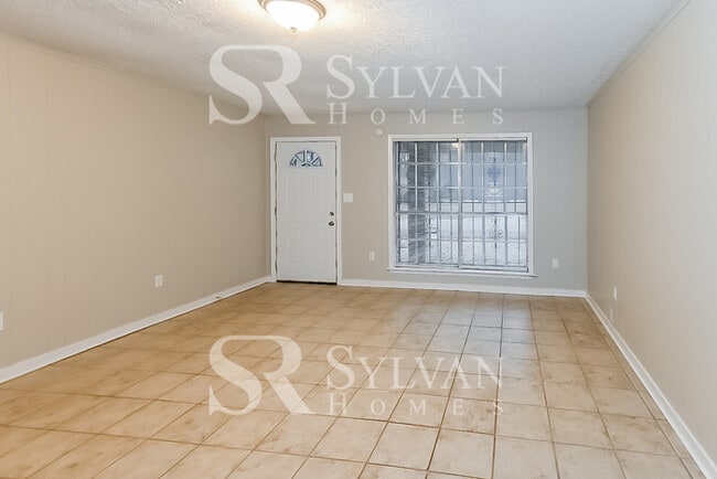 Building Photo - At Last, This Is What You Have Been Searching For!