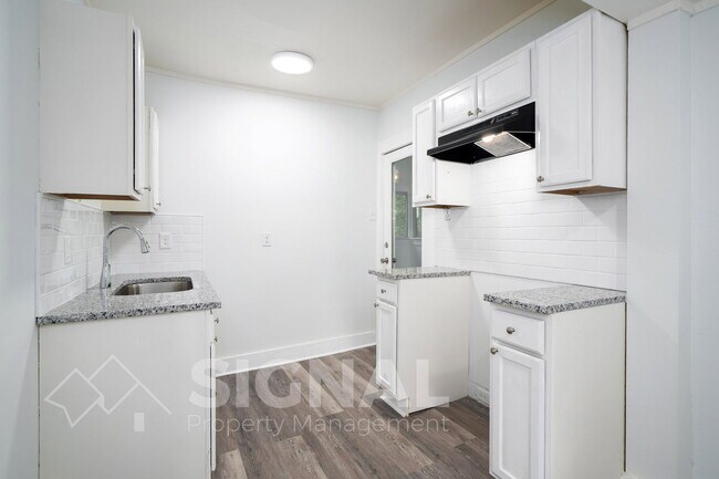 Building Photo - 2521 15th St Ensley