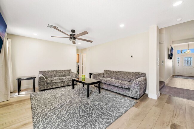 Building Photo - 104 Appian Way