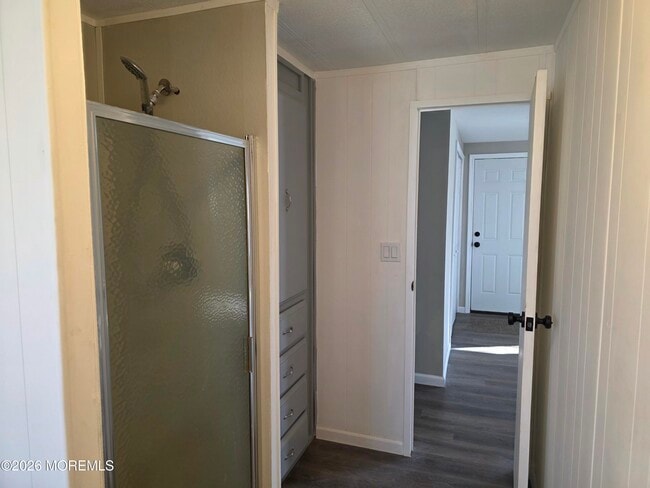 Building Photo - 469 S Green St