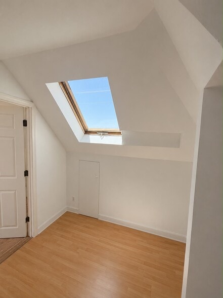 Building Photo - 53 Malden St