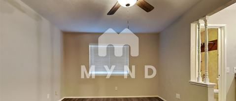 Building Photo - 2822 Canary Ln