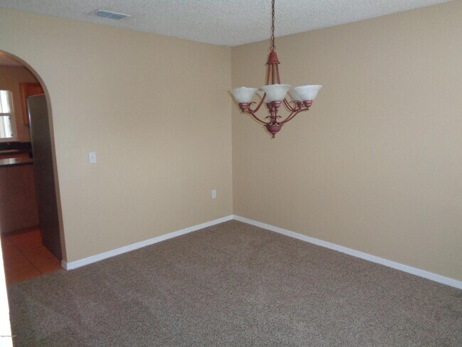 Building Photo - 1677 Sawgrass Dr SW
