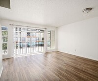 Building Photo - 2111 Holly Hall St