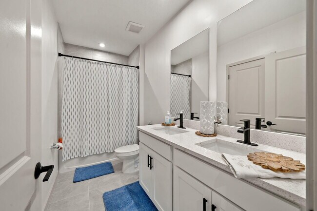 Building Photo - 7274 Lenora Ln