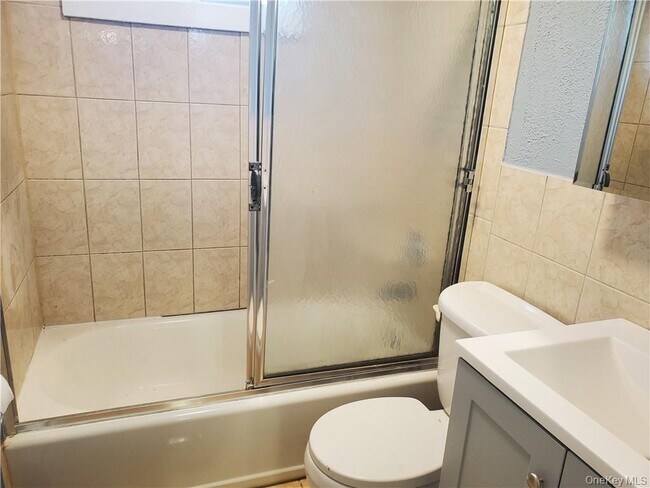 Building Photo - 76 State St