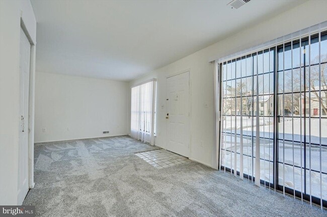 Building Photo - 60 O'Neill Ct