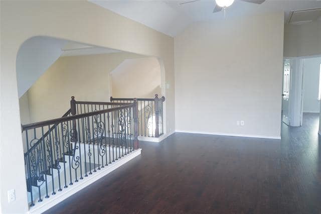 Building Photo - 9212 Regal Oaks Dr