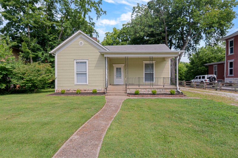 Primary Photo - 1357 Park St