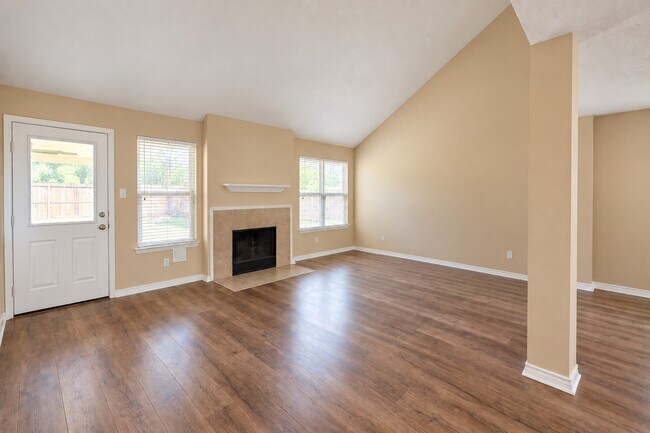 Building Photo - 3418 Coldwater Canyon Ln
