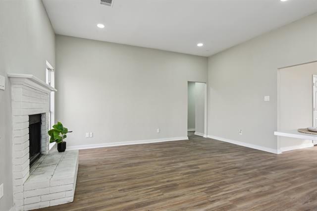 Building Photo - 1201 Cypress Dr