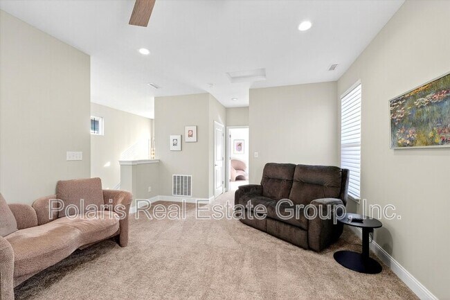 Building Photo - 6942 Cherry Creek Blvd