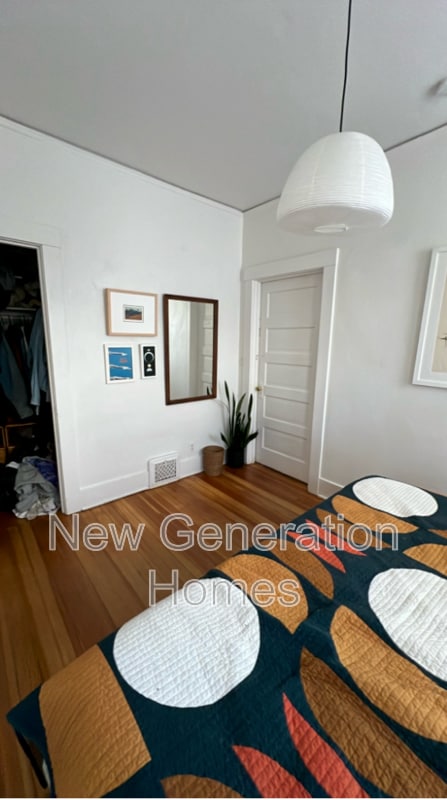 Building Photo - 412 E St Vrain St