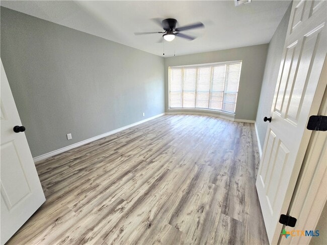 Building Photo - 1204 Amthor Ave