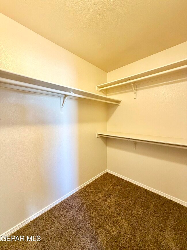 Building Photo - 14213 Ranier Point Dr