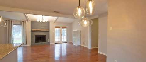 Building Photo - 212 Linda Ln