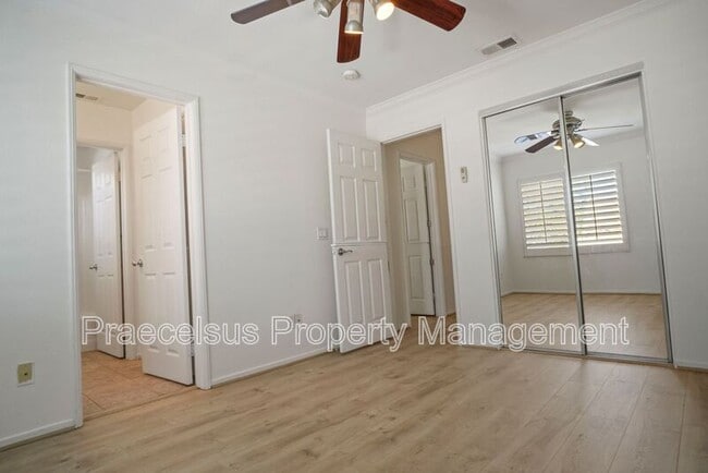 Building Photo - 1857 Monaco Dr