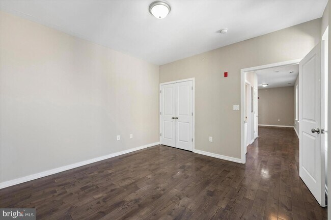 Building Photo - 617 S 2nd St