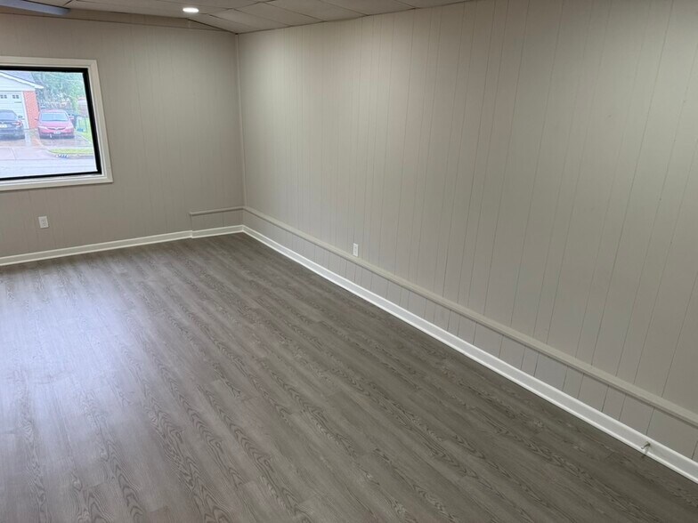 4th bedroom is a garage conversion. - 8274 Lifford Pl
