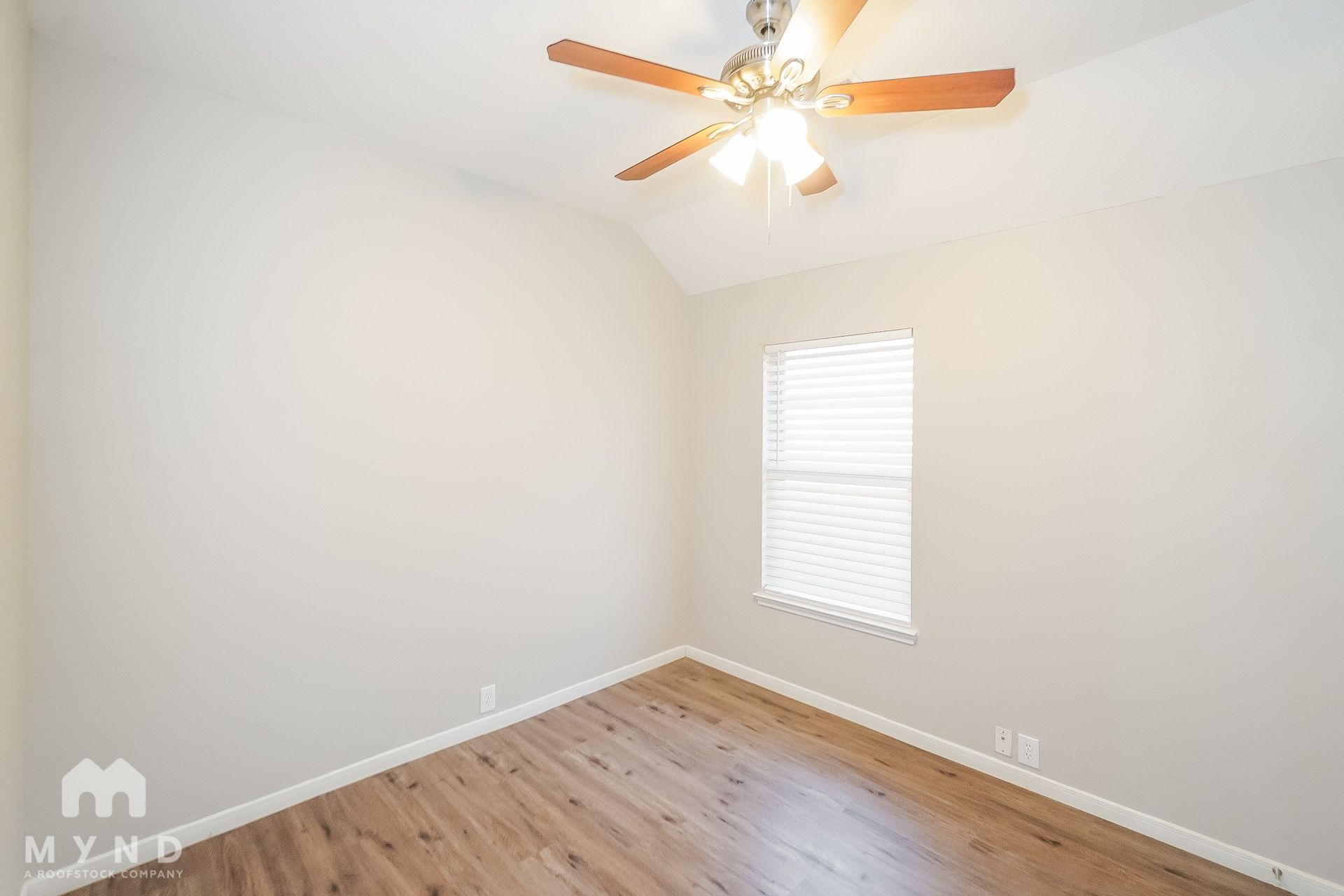 Building Photo - 818 Cypresswood Bend