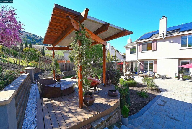 Building Photo - 829 Deer Spring Cir