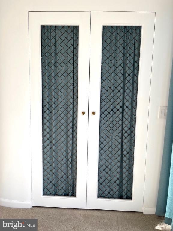 Building Photo - 28 Main St