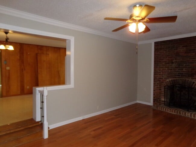 Building Photo - Charming Home in Havelock