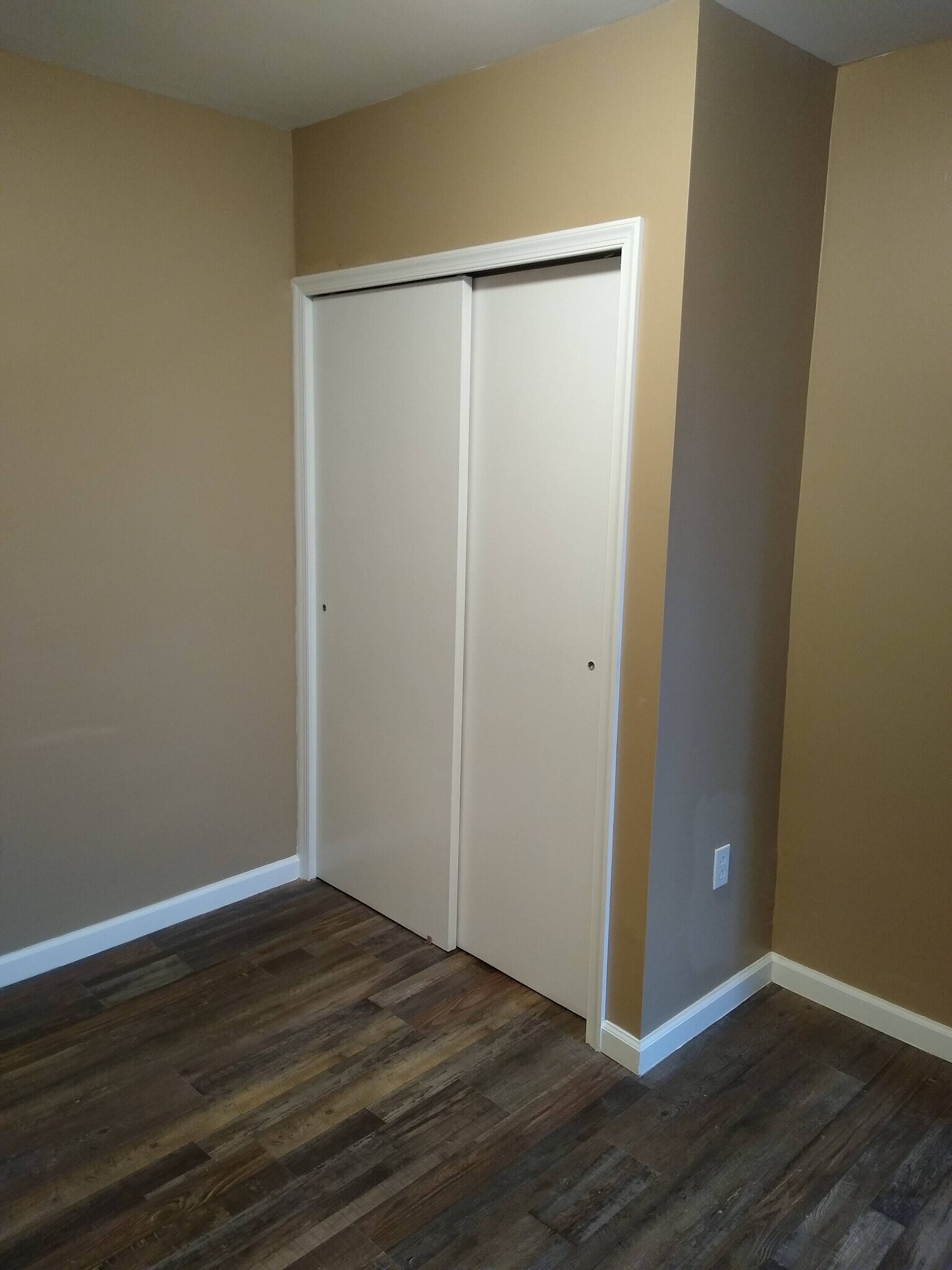 Building Photo - 2054 Ann St