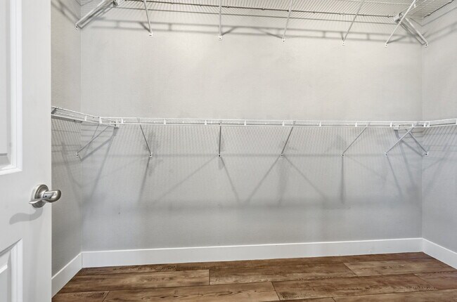 Building Photo - $3,140.95, $300 off the first month's rent, 3 Beds - 2 Bath, Single Family Home in Dacono with 3-...