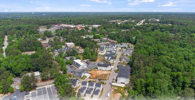 Building Photo - 1050 Blair Ln