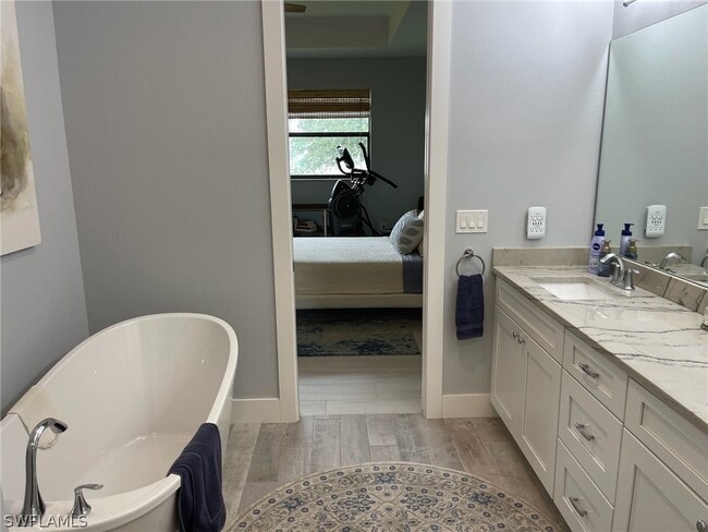 Building Photo - 3128 Woodside Ave