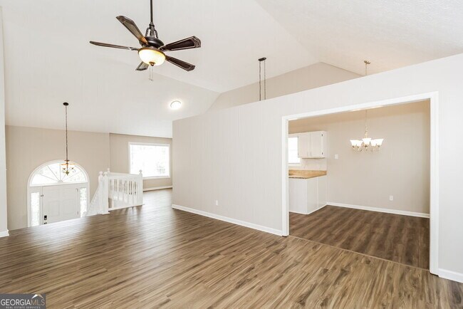 Building Photo - 2869 Overlake Run