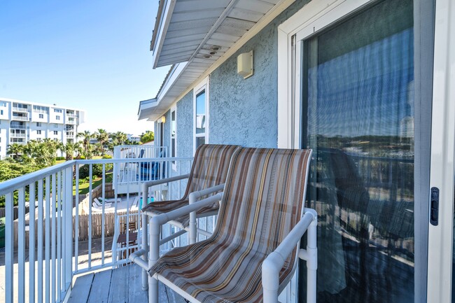 Building Photo - 22 Moreno Point Rd