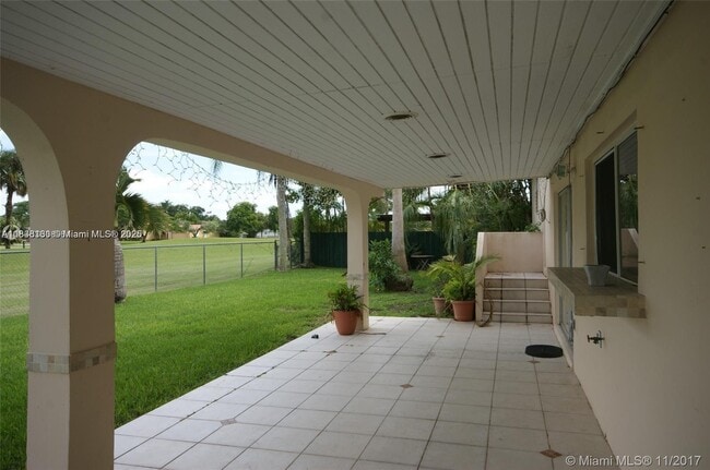 Building Photo - 10251 SW 108th St