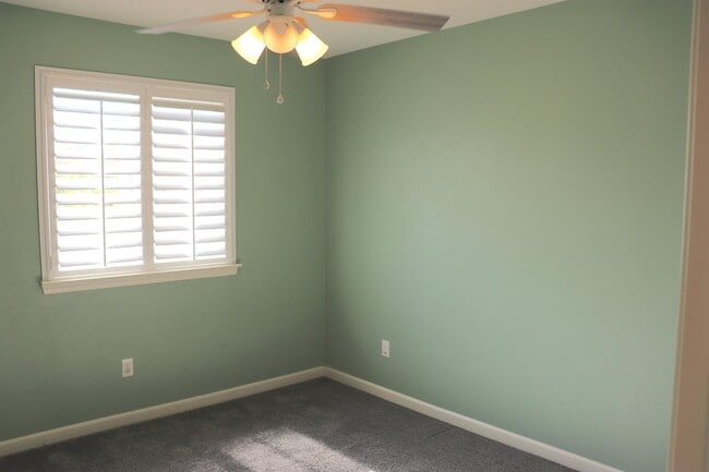 Building Photo - 1884 Clover Drive