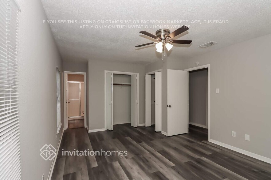 Building Photo - 18023 Holly Forest Dr