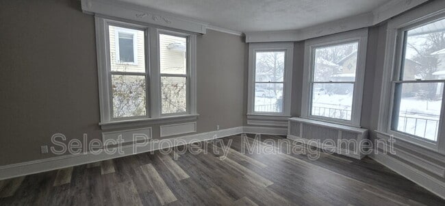 Building Photo - 724 Kinnaird Ave