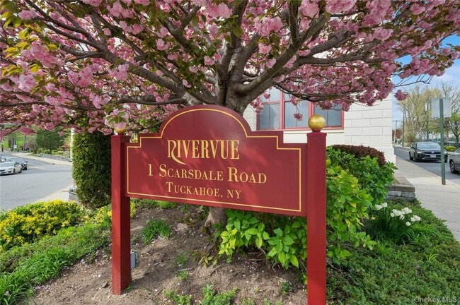 Building Photo - 1 Scarsdale Rd