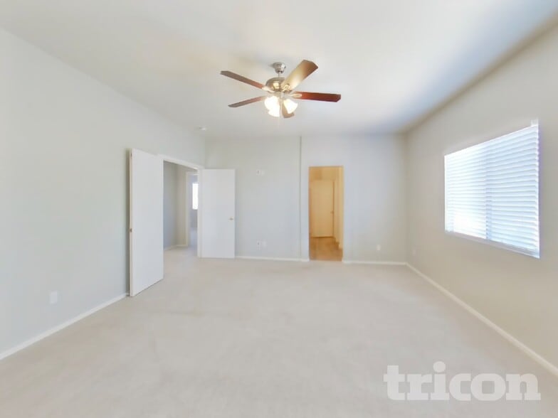 Building Photo - 30493 N Bareback Trail