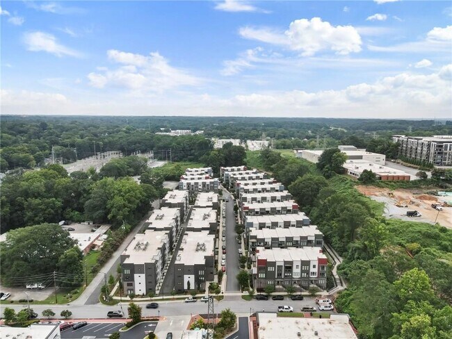 Building Photo - 383 Grant Cir SE