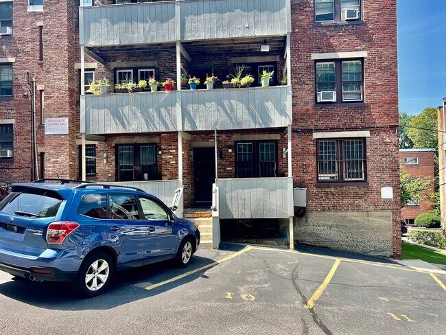 Building Photo - 289 Corey Rd