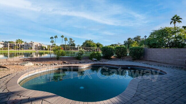 Building Photo - 1891 E Oasis Dr