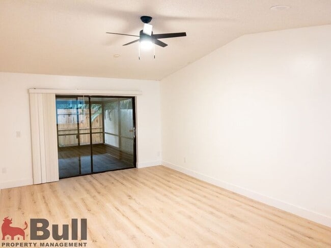 Building Photo - 502 Derby Dr