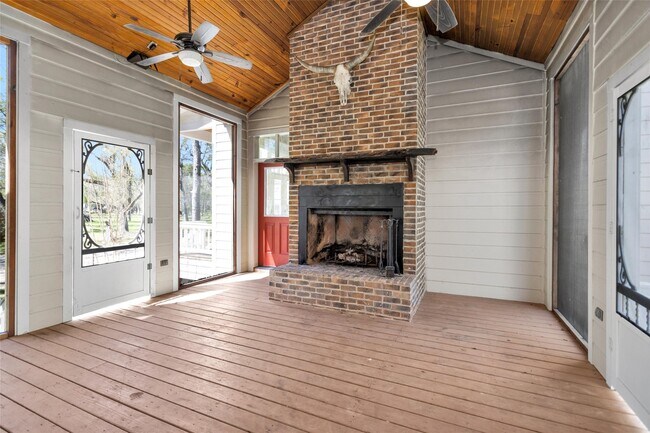 Building Photo - 20802 Pecan Bend Rd