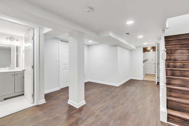 Building Photo - 731 Mt Holly St