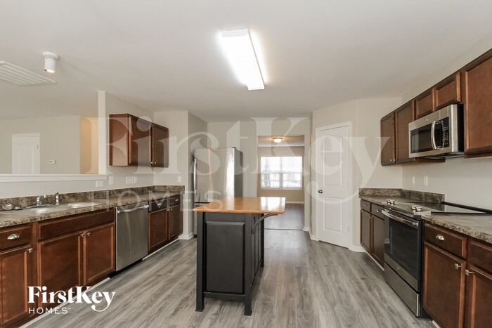Building Photo - 4725 Tuliptree Dr