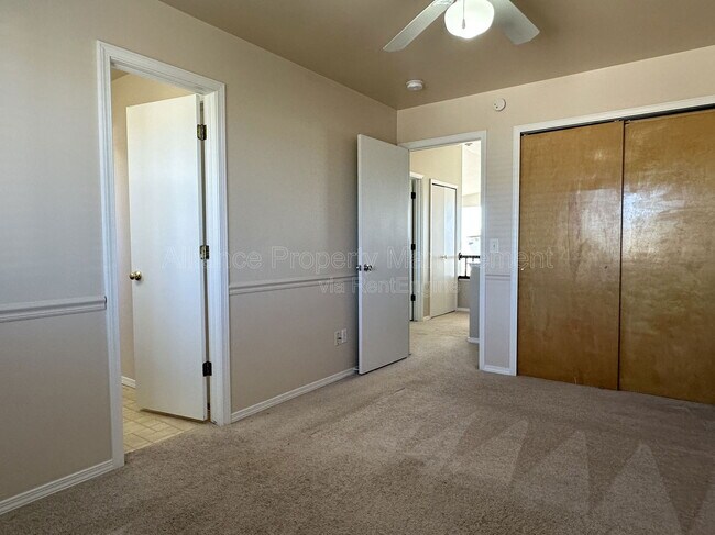 Building Photo - 8131 Oliver Rd