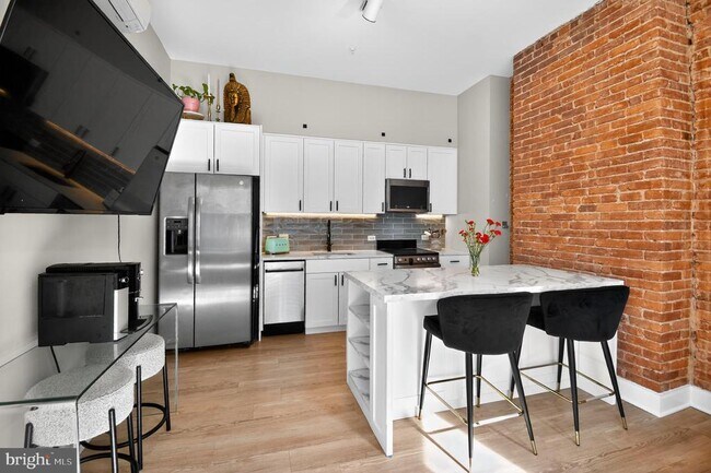 Building Photo - 459 Massachusetts Ave NW