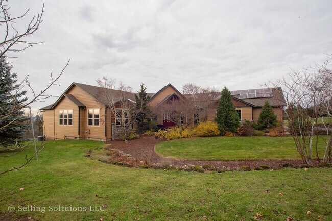 Building Photo - 5010 SE 362nd Ave