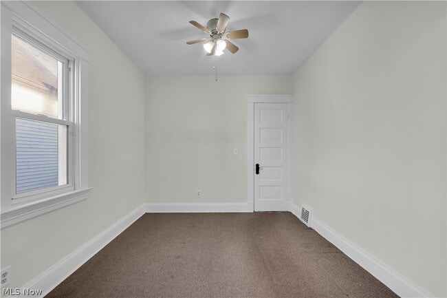 Building Photo - 3998 E 54th St